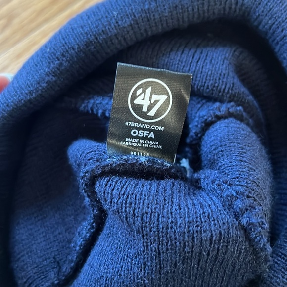 Boston Red Sox winter hat 47 - Picture 4 of 5